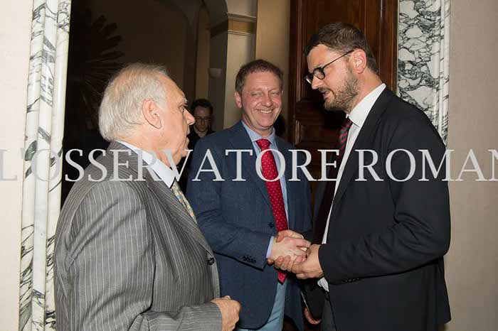 %_tempFileName00255_01082017%