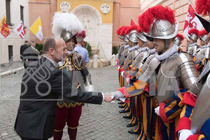 %_tempFileName05294_06052018%