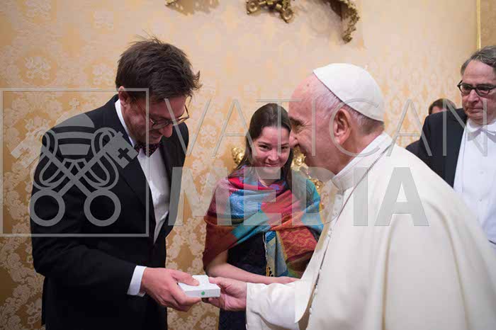 %_tempFileName01637_06102018%