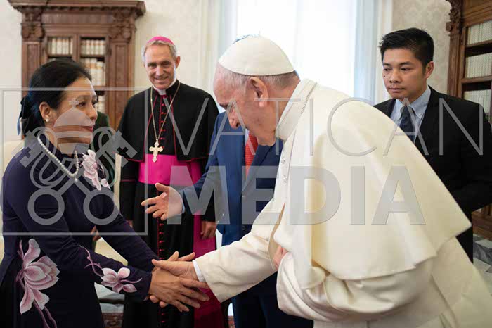 %_tempFileName00303_20102018%