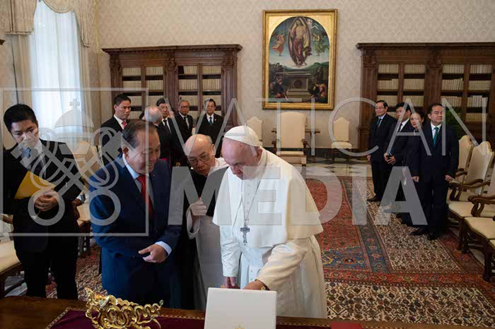 %_tempFileName00404_20102018%