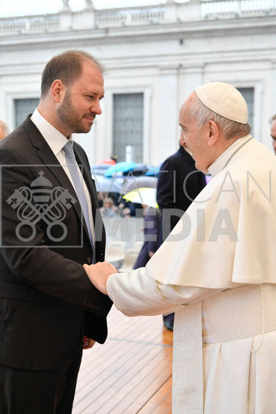 %_tempFileName127838_10042019%