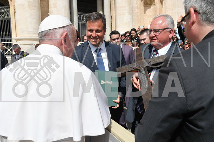 %_tempFileName153595_24042019%