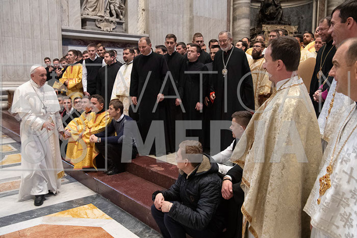%_tempFileName00990_11122019%