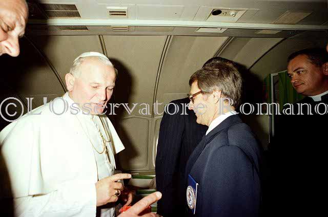 %_tempFileName00788_IRLANDA-USA1979%