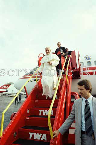 %_tempFileName01207_IRLANDA-USA1979%