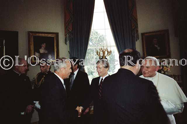 %_tempFileName02337_IRLANDA-USA1979%