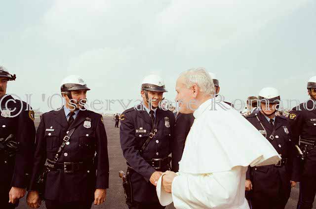 %_tempFileName02579_IRLANDA-USA1979%