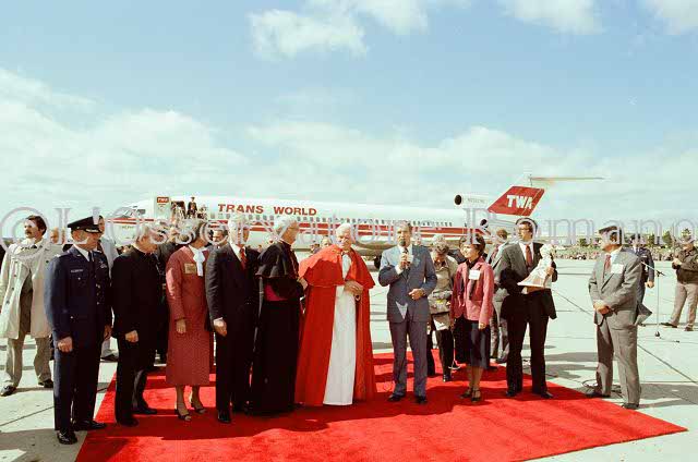 %_tempFileName02664_IRLANDA-USA1979%