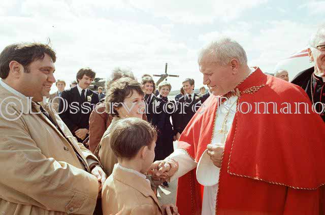 %_tempFileName02672_IRLANDA-USA1979%