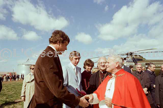 %_tempFileName02880_IRLANDA-USA1979%
