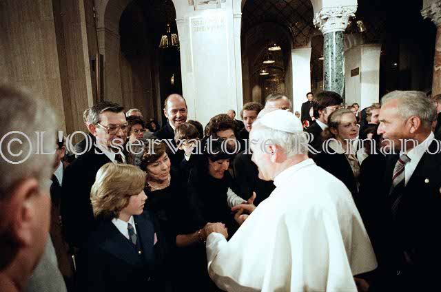 %_tempFileName03077_IRLANDA-USA1979%