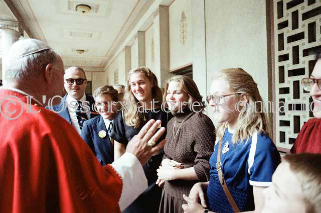 %_tempFileName03232_IRLANDA-USA1979%