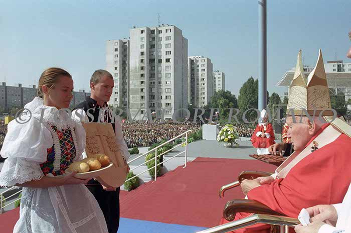 %_tempFileName01632_SLOVACCHIA2003%