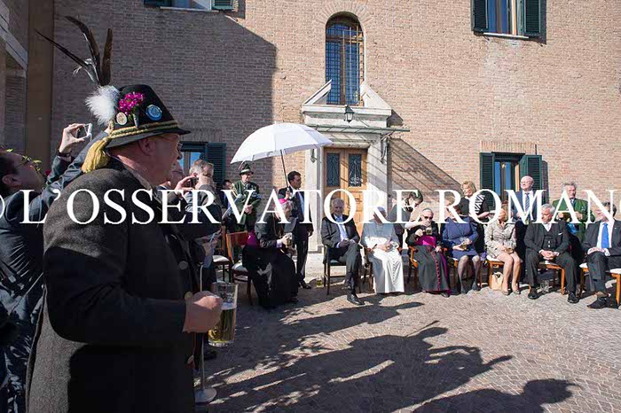 %_tempFileName00384_17042017%