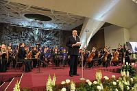 <br>CONCERTO ANNIVERSARIO V ANNO PONTIFICATO <br><br> - (Copyright L'OSSERVATORE ROMANO - Servizio Fotografico - photo@ossrom.va)