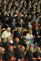 <br>CONCERTO ANNIVERSARIO V ANNO PONTIFICATO <br><br> - (Copyright L'OSSERVATORE ROMANO - Servizio Fotografico - photo@ossrom.va)