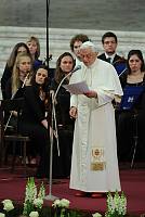 <br>CONCERTO ANNIVERSARIO V ANNO PONTIFICATO <br><br> - (Copyright L'OSSERVATORE ROMANO - Servizio Fotografico - photo@ossrom.va)