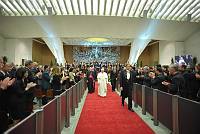 <br>CONCERTO ANNIVERSARIO V ANNO PONTIFICATO <br><br> - (Copyright L'OSSERVATORE ROMANO - Servizio Fotografico - photo@ossrom.va)