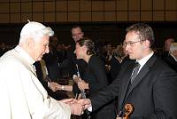 <br>CONCERTO ANNIVERSARIO V ANNO PONTIFICATO <br><br> - (Copyright L'OSSERVATORE ROMANO - Servizio Fotografico - photo@ossrom.va)