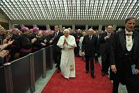 <br>CONCERTO ANNIVERSARIO V ANNO PONTIFICATO <br><br> - (Copyright L'OSSERVATORE ROMANO - Servizio Fotografico - photo@ossrom.va)
