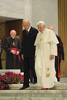 <br>CONCERTO ANNIVERSARIO V ANNO PONTIFICATO <br><br> - (Copyright L'OSSERVATORE ROMANO - Servizio Fotografico - photo@ossrom.va)