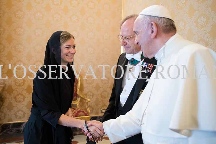 %_tempFileName01986_23092017%