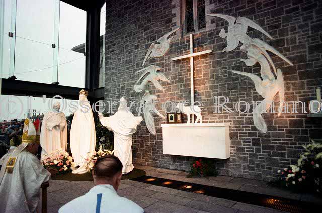 %_tempFileName00107_IRLANDA-USA1979%