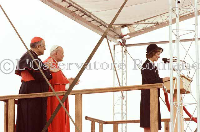 %_tempFileName01120_IRLANDA-USA1979%