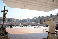 <br>UDIENZA GENERALE - 28 aprile 2010<br><br> - (Copyright L'OSSERVATORE ROMANO - Servizio Fotografico - photo@ossrom.va)