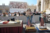 <br>UDIENZA GENERALE - 28 aprile 2010<br><br> - (Copyright L'OSSERVATORE ROMANO - Servizio Fotografico - photo@ossrom.va)