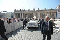 <br>UDIENZA GENERALE - 28 aprile 2010<br><br> - (Copyright L'OSSERVATORE ROMANO - Servizio Fotografico - photo@ossrom.va)