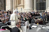 <br>UDIENZA GENERALE - 28 aprile 2010<br><br> - (Copyright L'OSSERVATORE ROMANO - Servizio Fotografico - photo@ossrom.va)