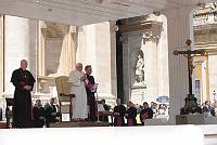 <br>UDIENZA GENERALE - 28 aprile 2010<br><br> - (Copyright L'OSSERVATORE ROMANO - Servizio Fotografico - photo@ossrom.va)