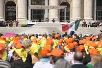 <br>UDIENZA GENERALE - 28 aprile 2010<br><br> - (Copyright L'OSSERVATORE ROMANO - Servizio Fotografico - photo@ossrom.va)
