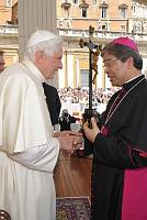 <br>UDIENZA GENERALE - 28 aprile 2010<br><br> - (Copyright L'OSSERVATORE ROMANO - Servizio Fotografico - photo@ossrom.va)