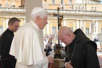 <br>UDIENZA GENERALE - 28 aprile 2010<br><br> - (Copyright L'OSSERVATORE ROMANO - Servizio Fotografico - photo@ossrom.va)
