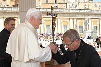 <br>UDIENZA GENERALE - 28 aprile 2010<br><br> - (Copyright L'OSSERVATORE ROMANO - Servizio Fotografico - photo@ossrom.va)