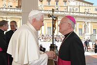 <br>UDIENZA GENERALE - 28 aprile 2010<br><br> - (Copyright L'OSSERVATORE ROMANO - Servizio Fotografico - photo@ossrom.va)