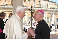 <br>UDIENZA GENERALE - 28 aprile 2010<br><br> - (Copyright L'OSSERVATORE ROMANO - Servizio Fotografico - photo@ossrom.va)