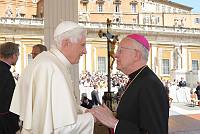 <br>UDIENZA GENERALE - 28 aprile 2010<br><br> - (Copyright L'OSSERVATORE ROMANO - Servizio Fotografico - photo@ossrom.va)