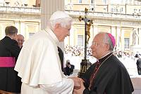 <br>UDIENZA GENERALE - 28 aprile 2010<br><br> - (Copyright L'OSSERVATORE ROMANO - Servizio Fotografico - photo@ossrom.va)