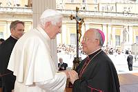 <br>UDIENZA GENERALE - 28 aprile 2010<br><br> - (Copyright L'OSSERVATORE ROMANO - Servizio Fotografico - photo@ossrom.va)
