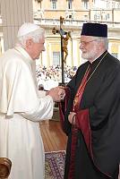 <br>UDIENZA GENERALE - 28 aprile 2010<br><br> - (Copyright L'OSSERVATORE ROMANO - Servizio Fotografico - photo@ossrom.va)