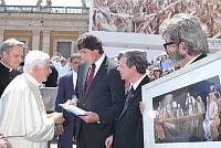 <br>UDIENZA GENERALE - 28 aprile 2010<br><br> - (Copyright L'OSSERVATORE ROMANO - Servizio Fotografico - photo@ossrom.va)