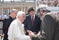 <br>UDIENZA GENERALE - 28 aprile 2010<br><br> - (Copyright L'OSSERVATORE ROMANO - Servizio Fotografico - photo@ossrom.va)