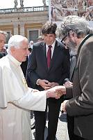 <br>UDIENZA GENERALE - 28 aprile 2010<br><br> - (Copyright L'OSSERVATORE ROMANO - Servizio Fotografico - photo@ossrom.va)
