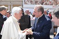 <br>UDIENZA GENERALE - 28 aprile 2010<br><br> - (Copyright L'OSSERVATORE ROMANO - Servizio Fotografico - photo@ossrom.va)