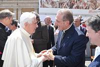 <br>UDIENZA GENERALE - 28 aprile 2010<br><br> - (Copyright L'OSSERVATORE ROMANO - Servizio Fotografico - photo@ossrom.va)