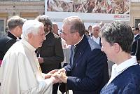 <br>UDIENZA GENERALE - 28 aprile 2010<br><br> - (Copyright L'OSSERVATORE ROMANO - Servizio Fotografico - photo@ossrom.va)